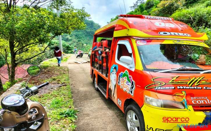 Jalan Menuju Wisata Goa Resi Wonogiri Retak, Pengelola Sediakan Shuttle Bus