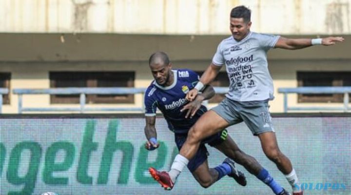 Tandai Penggunaan VAR, David da Silva Gagal Penalti ke Gawang Bali United