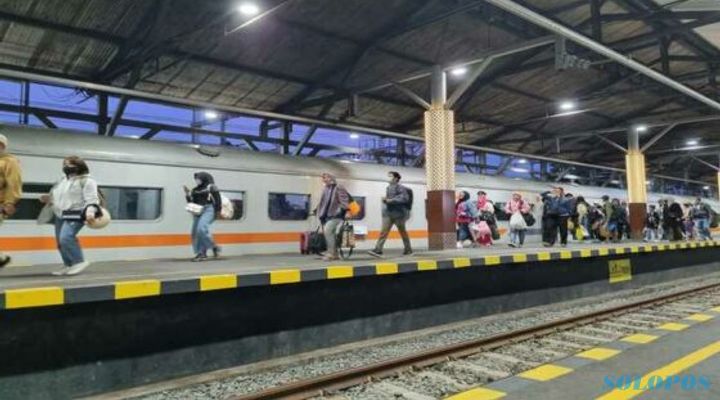 1 Juta Penumpang Naik Turun di Stasiun Daops 6 Yogyakarta selama Momen Lebaran