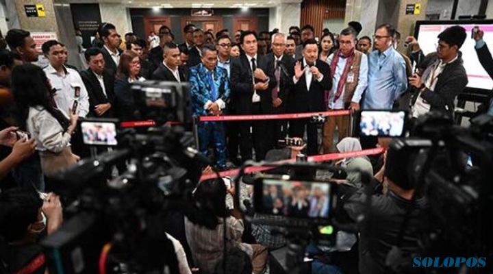 Bagi Bansos Jelang Pilpres Disoal, MK Buka Peluang Hadirkan 4 Menteri ke Sidang<