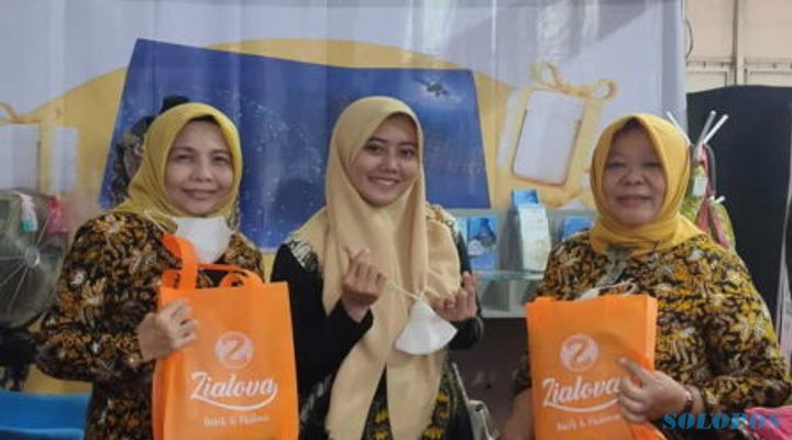 Berkat KUR BRI, Zialova Batik Jadi Produsen Fashion Lokal Favorit di Pekalongan