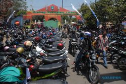 TARIF PARKIR : Wah! Tarif Parkir di Surabaya Bakal Naik 100%!
