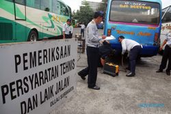 Dua Bus Ditilang, Sejumlah Penumpang Terlantar di Terminal Gunungkidul