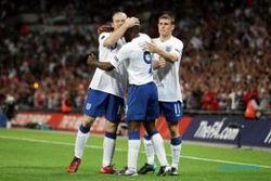 Fabio Capello : Defoe dan Rooney bintangnya