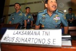 Sore ini, SBY lantik Panglima TNI Agus Suhartono