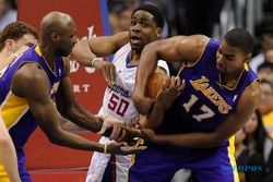 Clippers pecundangi Lakers