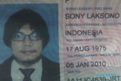 Ini dia foto Gayus di paspor Sony Laksono 