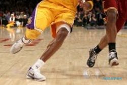Hancurkan Cavaliers, Lakers catat rekor