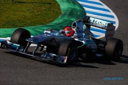 Schumi tercepat di hari kedua tes di Jerez