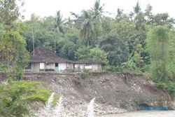 65 KK terancam erosi Sungai Serang