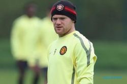 Tak main, Rooney kecewa sekaligus gugup