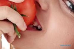 Tomat melindungi kulit dari bahaya sinar ultraviolet 