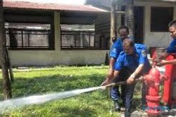 PELATIHAN : BPBD Beri Pelatihan Pemadaman Kebakaran untuk Penyandang Disabilitas