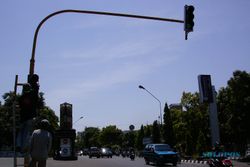 Lampu lalu lintas jalur Jogja-Solo kurang terang