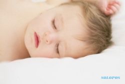 TIPS ASUH ANAK : 4 Cara Cegah Bayi Nangis Tengah Malam