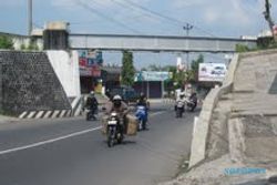 Jembatan rel KA di jalan protokol Wonogiri diusulkan direhab