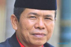 Tidak koordinasi, Posko PDIP dibongkar