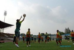 TIMNAS GARUDA BERLATIH