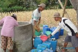 Bantuan air bersih terlambat, kekeringan ancam Brungkah