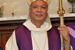 KABAR DUKA : Uskup Pujasumarta Pilih Berobat di Dalam Negeri