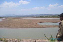 Stok air di waduk dan telaga makin minim