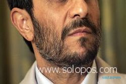 Menghina Ahmadinejad, mahasiswa Iran dicambuk 74 kali