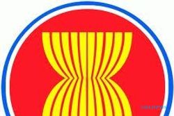 MASYARAKAT EKONOMI ASEAN : Hadapi MEA, Pedagang Kelontong dan Montir Dilatih