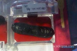Batu Meteor berlafadz Allah dijual Rp 100 Juta