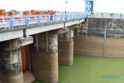 Pengeringan jaringan irigasi Dam Colo usai, air WGM mulai dialirkan lagi