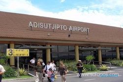 Bandara Adisutjipto Pakai Bahasa Jawa dalam Pelayanan Informasi