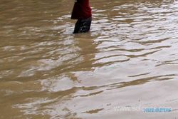 Puluhan rumah di Banyumas terendam banjir