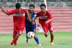 Persis Jr selangkah lagi juara