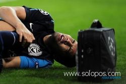  Santos cedera, Arsenal krisis bek kiri