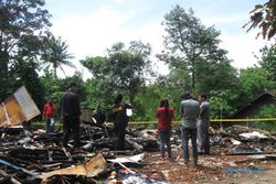 Tim Labfor Semarang ambil sampel sisa kebakaran 
