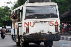 ANGKUTAN UMUM: Bus Kota Tua Makin Ditinggalkan