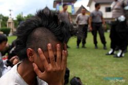 Belasan Anak Punk Dijaring Polisi di Perempatan RSI Klaten