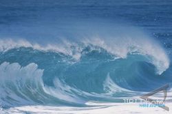 Wisata ke Pantai, Simak Peringatan BMKG terkait Tinggi Gelombang Samudra Hindia