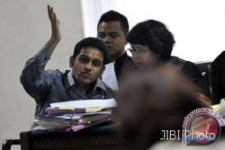 KASUS HAMBALANG : Nazar Gunakan Nama SBY dan Anas untuk Menghadap Kementerian