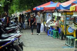 CITY WALK SOLO : PKL City Walk Tagih Janji Dinas Pengelolaan Pasar
