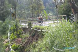 TANAH LONGSOR: DPRD Desak Saluran Drainase Diperbaiki
