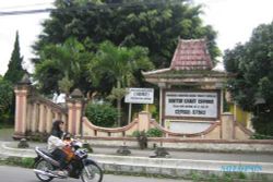 PEMBANGUNAN PASAR: Kantor Kecamatan Cepogo Dipindah