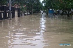 BANJIR CIREBON: Ribuan Rumah Terendam Banjir