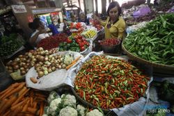 KEBUTUHAN BAHAN POKOK : Kemarau, Harga Cabai Ikut 'Panas'