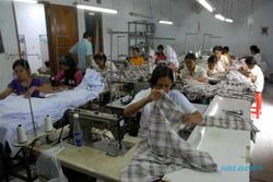 UPAH BURUH: Gaji Ribuan Buruh di Jateng di Bawah UMK