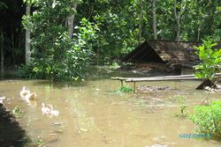 BANJIR WONOGIRI: Pemkab Sedot Air Yang Merendam Dusun Gunungan
