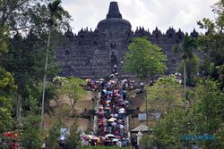 FORUM PENYAIR: Puluhan Penyair Dunia Baca Puisi di Borobudur
