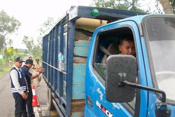 Puluhan Truk Pasir Terjaring Razia di Cangkringan