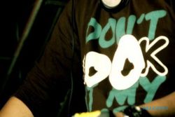 DISK JOCKEY (DJ): Karya Beredar di Jepang Sosial