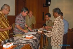 PENEMU FOSIL Diberi Imbalan oleh BPSMP Sangiran