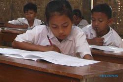 UJIAN SD 2017 : 9.093 siswa SD/MI di Kabupaten Madiun Ikuti UN